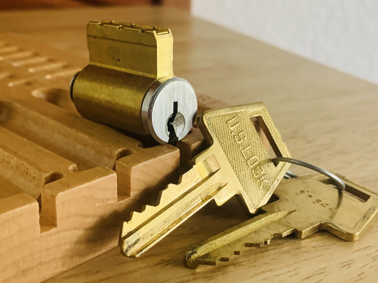 U.S. Lock Security Key in Knob kik w 2 Keys Locksport Brass NOS Las Vegas Joblot