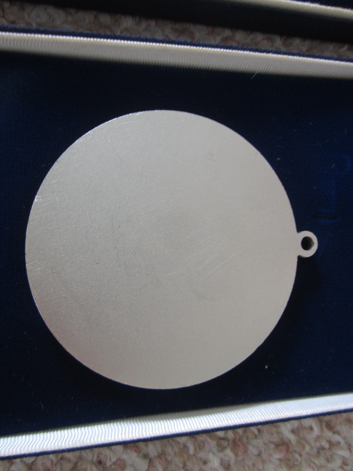 2 Vintage Snap On WINNING SPIRIT AWARD 1984 sales medallions Medal w/Ribbon, Box
