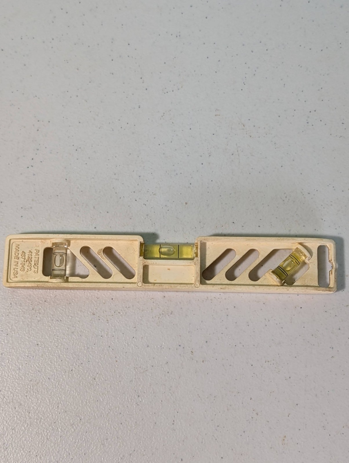 Vintage 9″ Levels One Wood Other Is Sears 939883 Made In USA Plastic Handheld