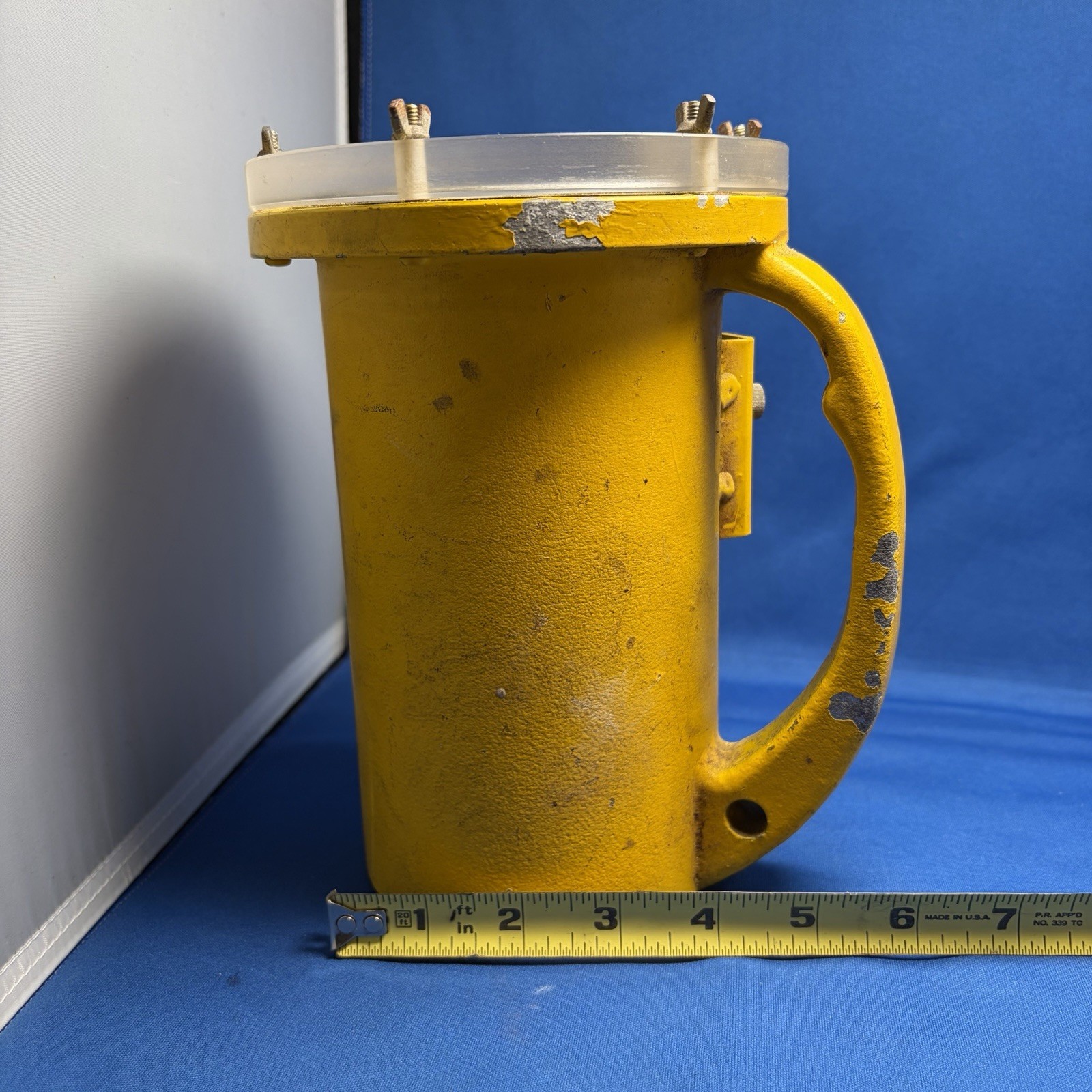 Vintage Yellow Industrial Handheld Spotlight/Flashlight w/ Handle Lens Reflector