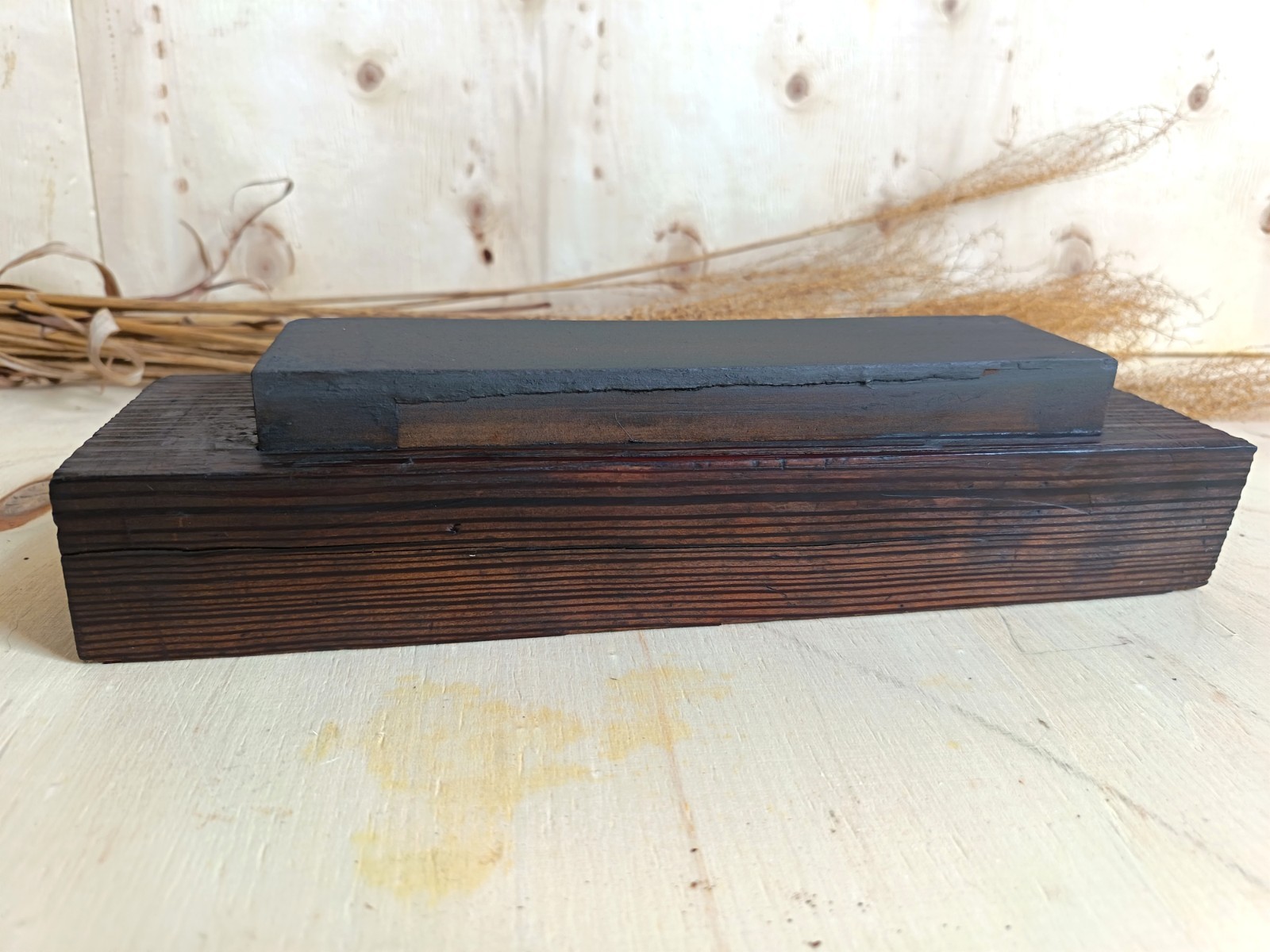 Vintage Hand-Fitted Whetstone, Oil Sharpening Stone in Original Wooden Box