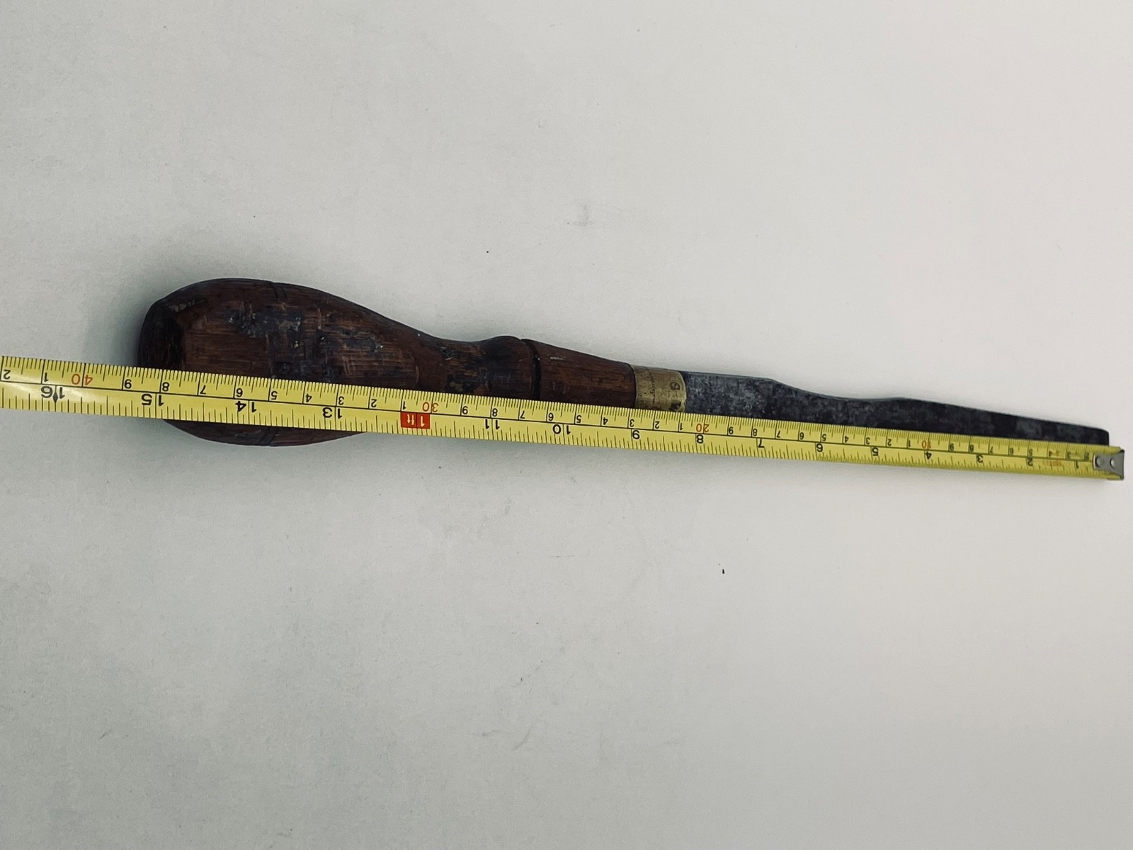 Vintage Turnscrew/ Screw driver w/ wooden handle G.W.M. Cast Steel 15″