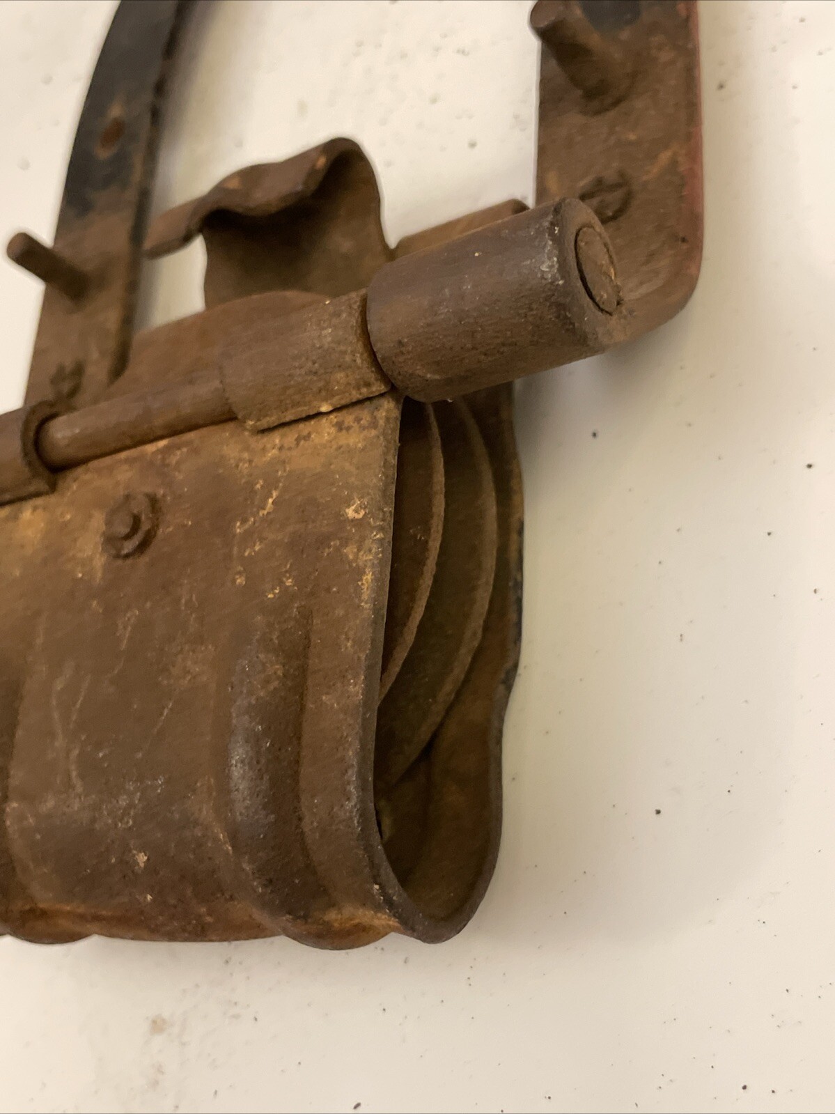Antique Wall Mount Heavy Duty Industrial Cast Iron Pulley Big 4″ National MFG.