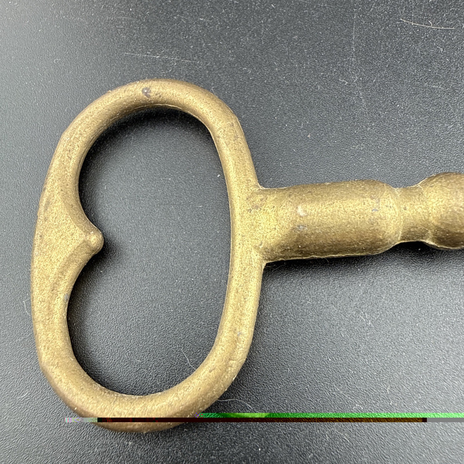 Vintage Cast Metal Skeleton Key Desk Decor Brass Gold Tone Paperweight 6″ Long