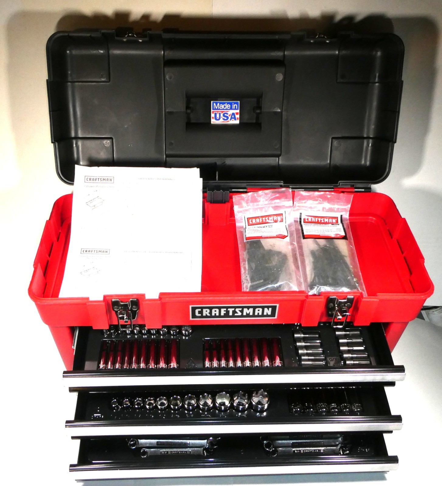 Craftsman NOS 182 PC Mechanics Tool Set Box , Sockets & More 33182 Made In USA
