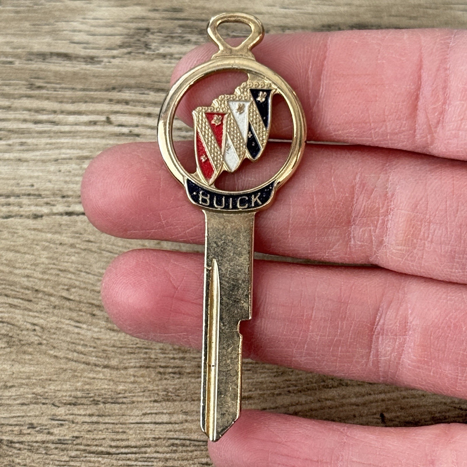 Vintage Car Auto Gold Plated Buick Logo Uncut Key Blank Collectible