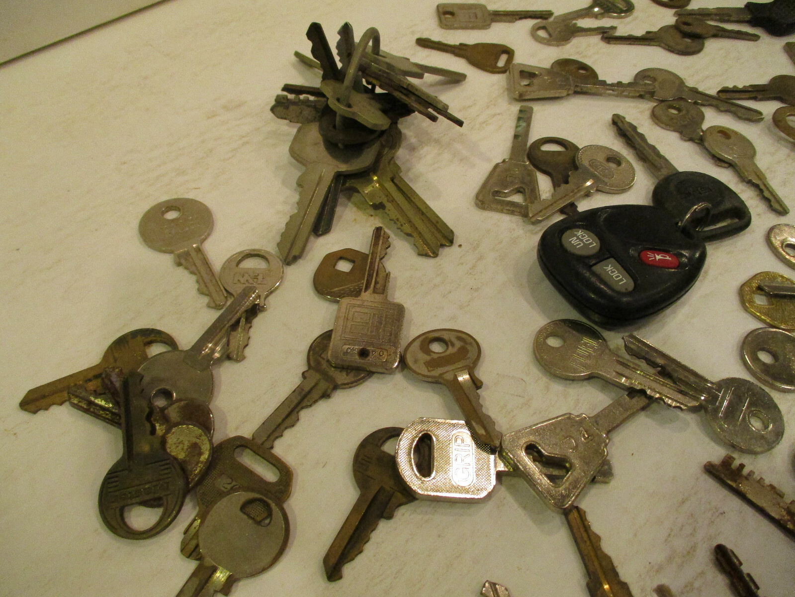 Vintage Lot Skelton Keys , Clock Keys, Cabinet Keys, Flat Keys , Car Keys &More