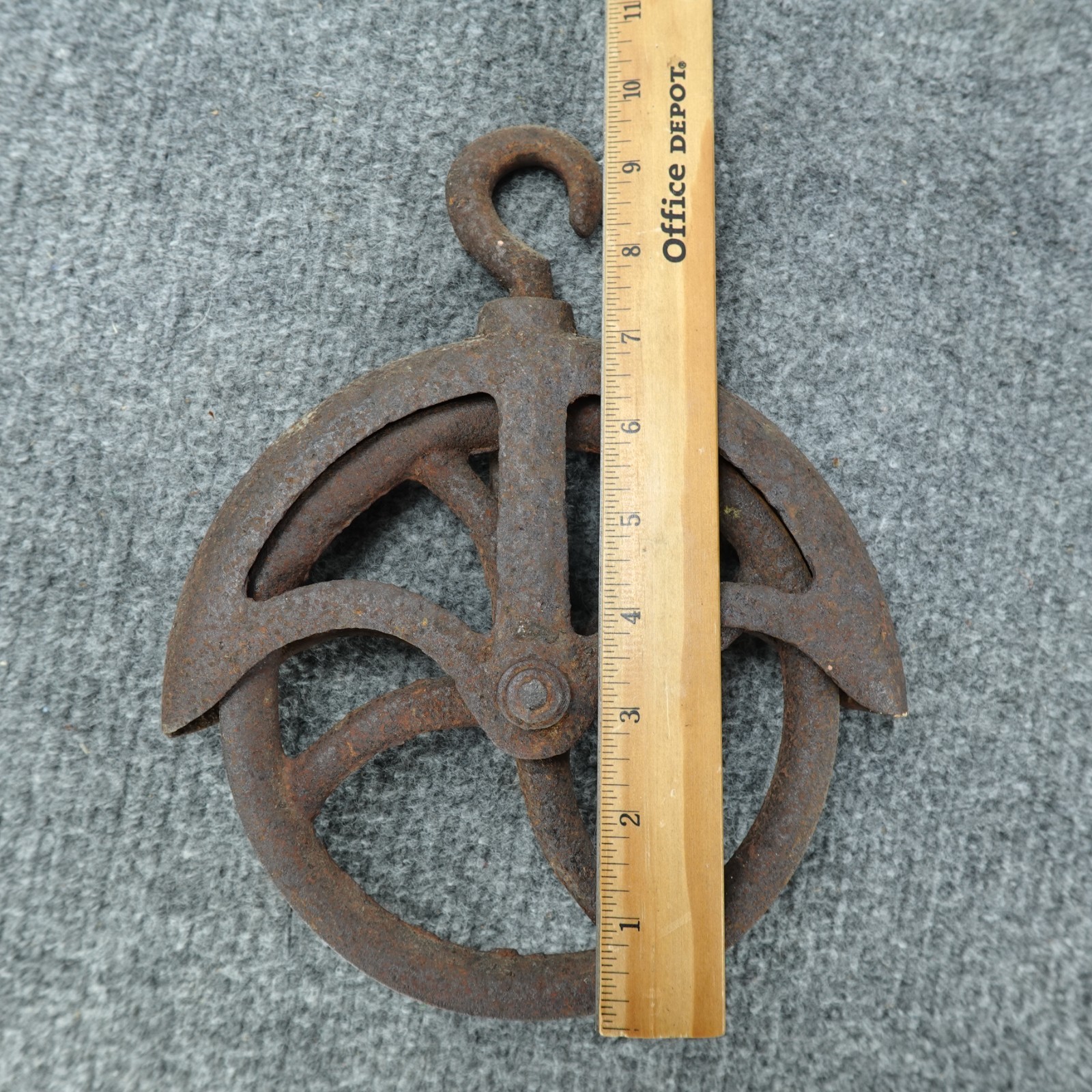Antique Cast Iron Well Pulley Wheel with Hook Rustic Farm Barn Decor 8 Inch