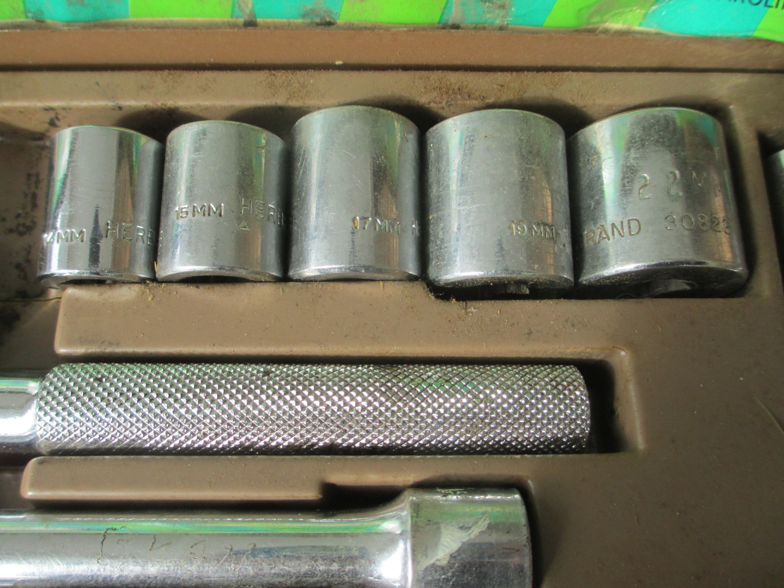 Herbrand 16 Pc 3/8″ Drive Metric Socket Set Vintage No 13mm Socket