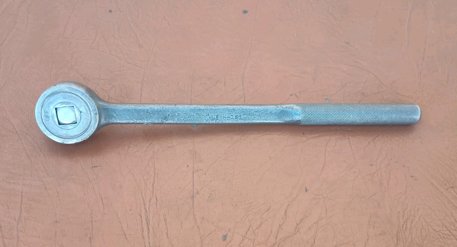 VINTAGE OTC OWATONNA TOOL CO 1/2″ DRIVE RATCHET H-161 WITH REMOVABLE PLUG USA