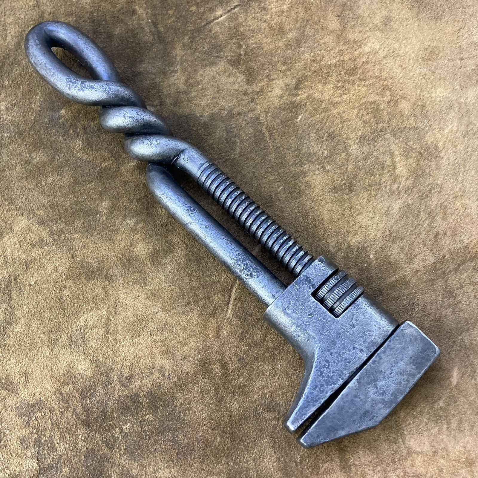 Antique V272A Pipe Wrench Adjustable (Monkee) Wrench.