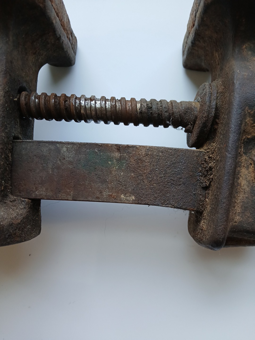 LAKE SIDE JAW ANVIL VISE, V11, V10 CAST IRON LAKE SIDE VICE For Parts Read Dsc