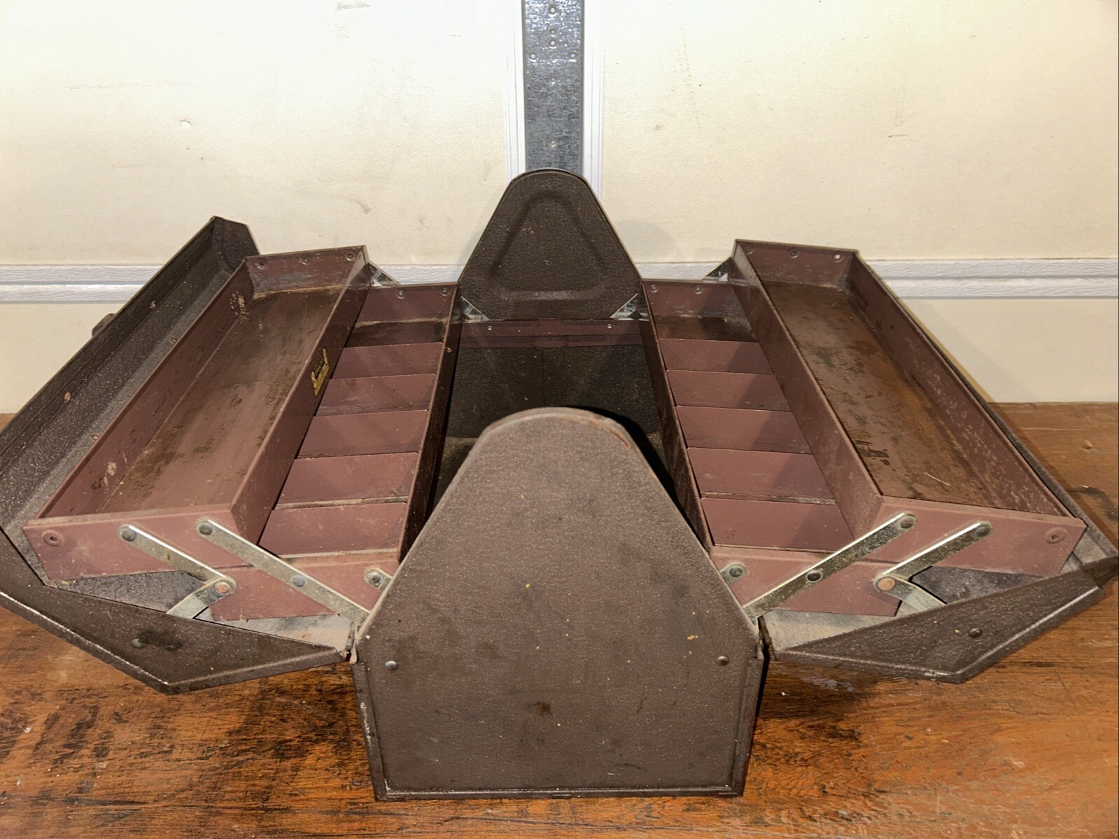 Vintage Kennedy Kits 1018 Cantilever Tray Hip Roof Metal Machinist Tool Box