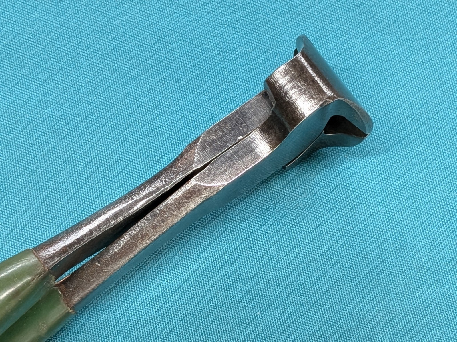 Vintage Kraeuter USA 3850-8″ Carpenters’ End Cutting Nippers Pliers Vinyl Grips