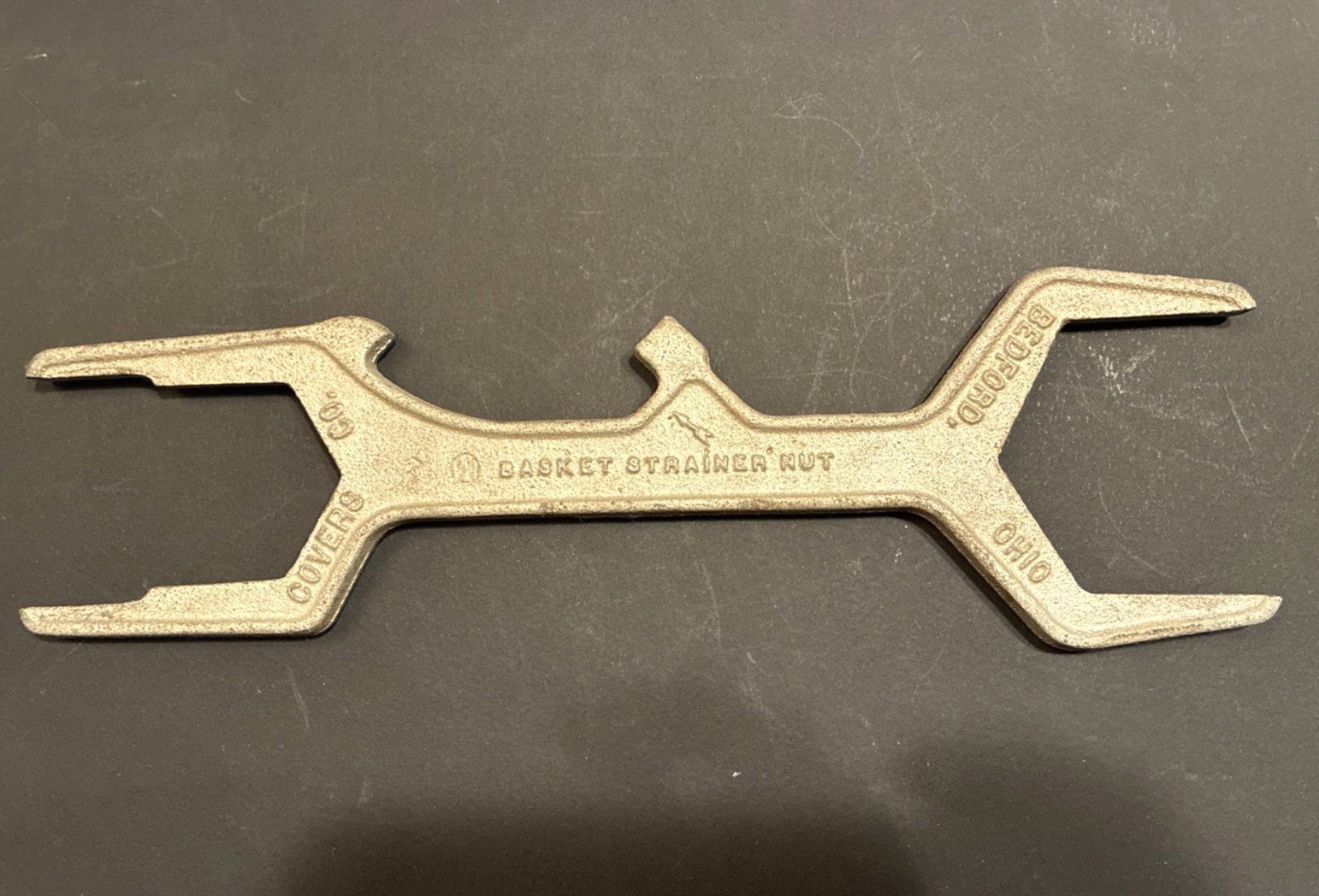 VINTAGE COVERS COMPANY 4 IN 1 SPUD WRENCH