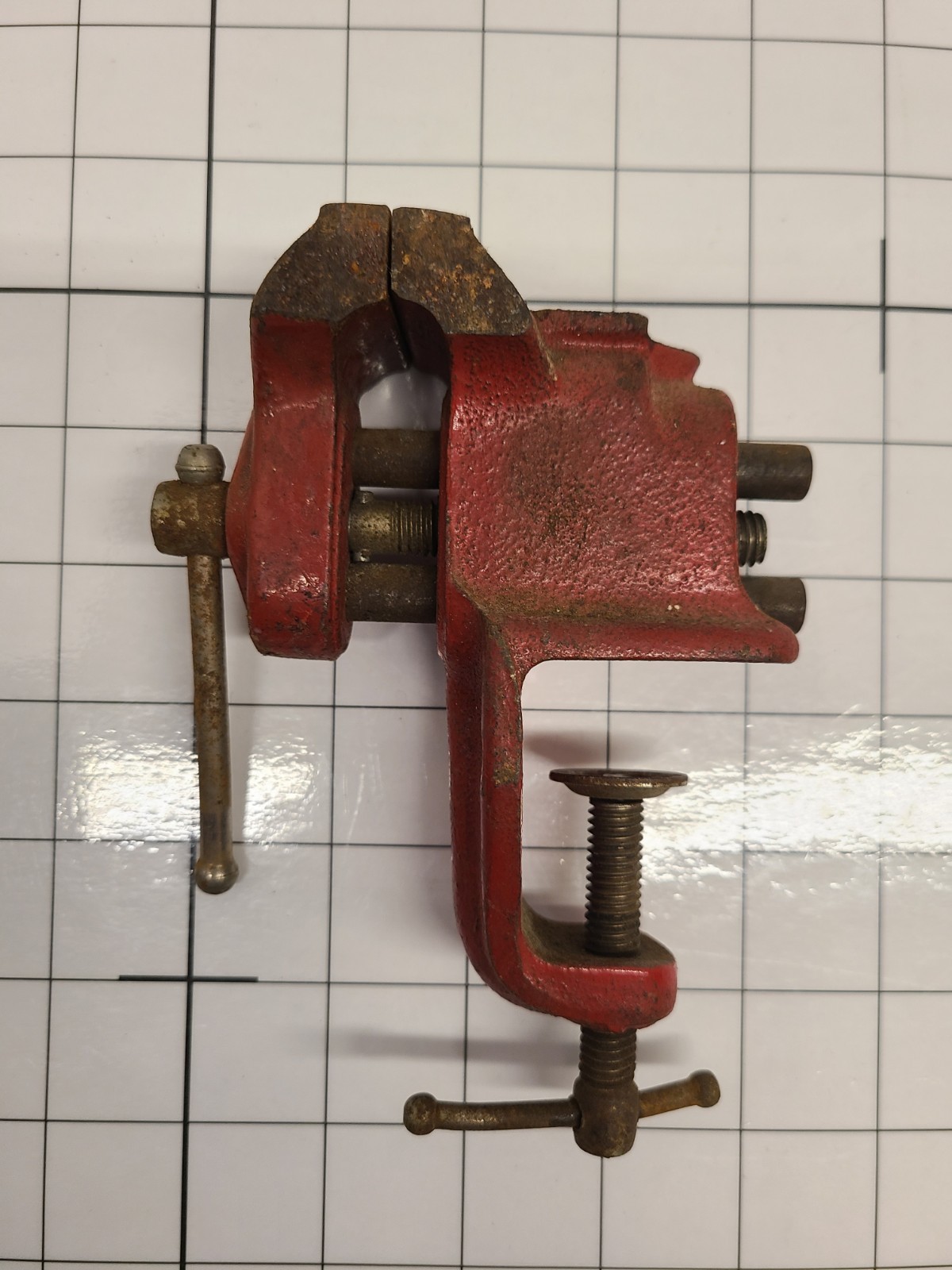 VINTAGE Tools Vise Bench Clamping VISE 2½” JAWS with Anvil and Pipe Jaws