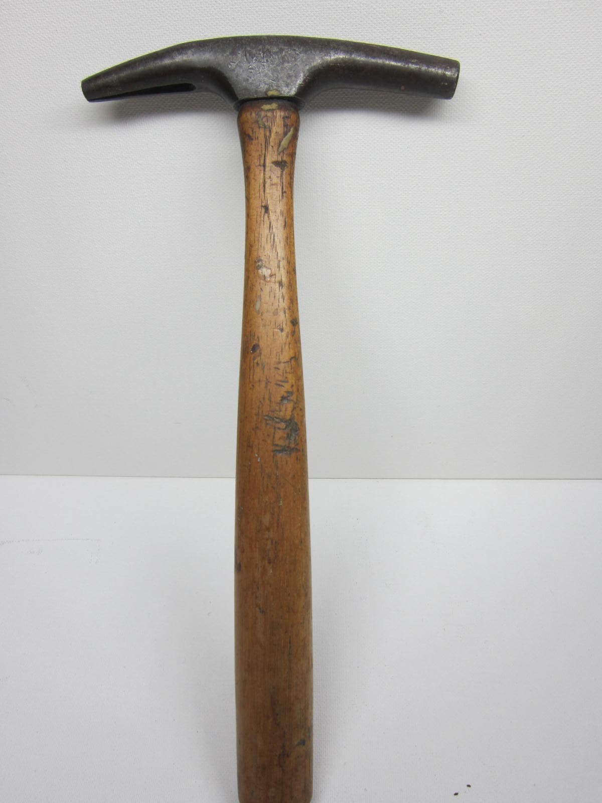 Heller Tack Hammer Horse Logo 7oz G438