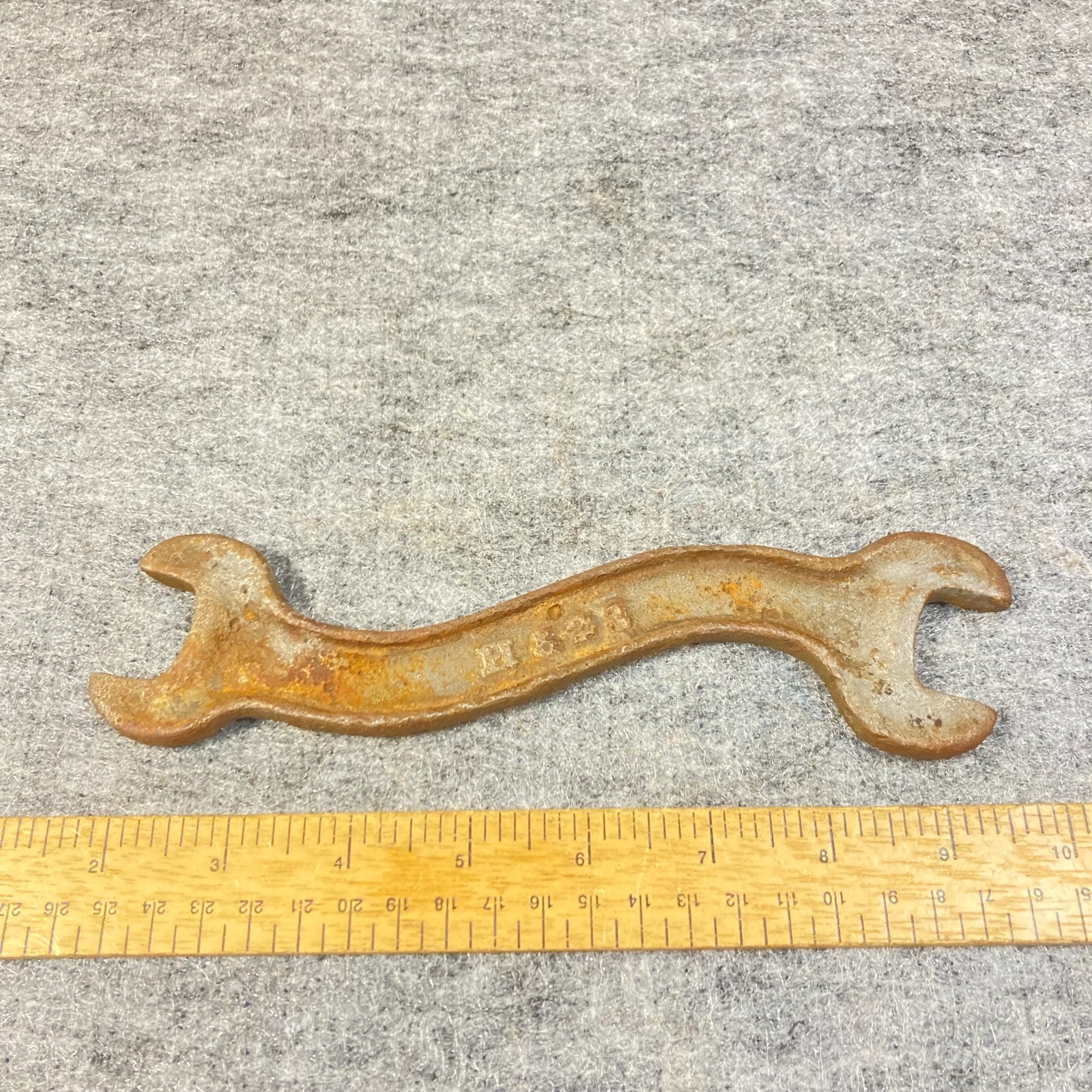 Antique S Wrench #H523 Farm Auto Machinery Tool USA