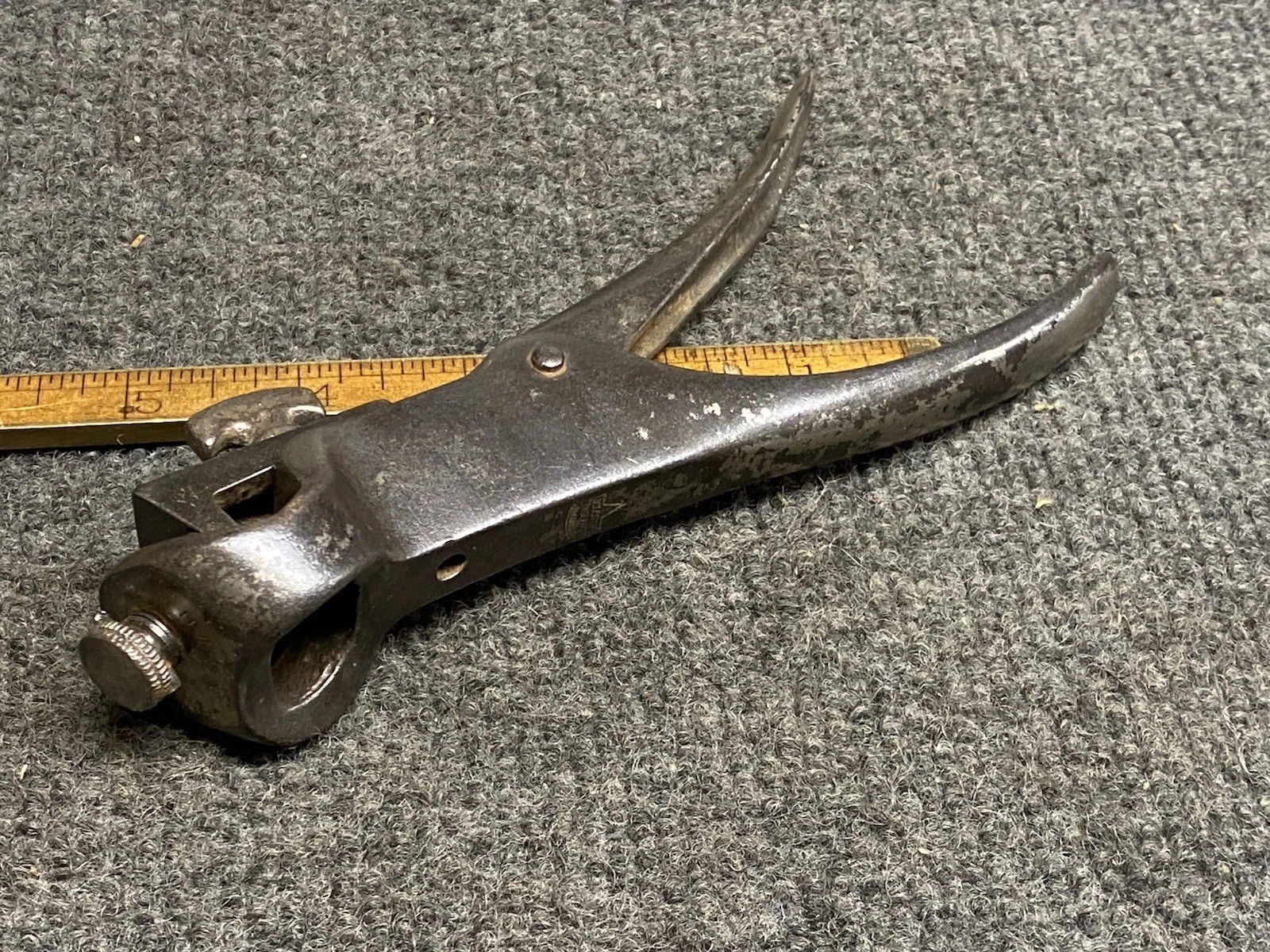 Vintage Keen Kutter Plier-Type Saw Set — E.C. Simmons, Adjustable Anvil 4-16 TPI