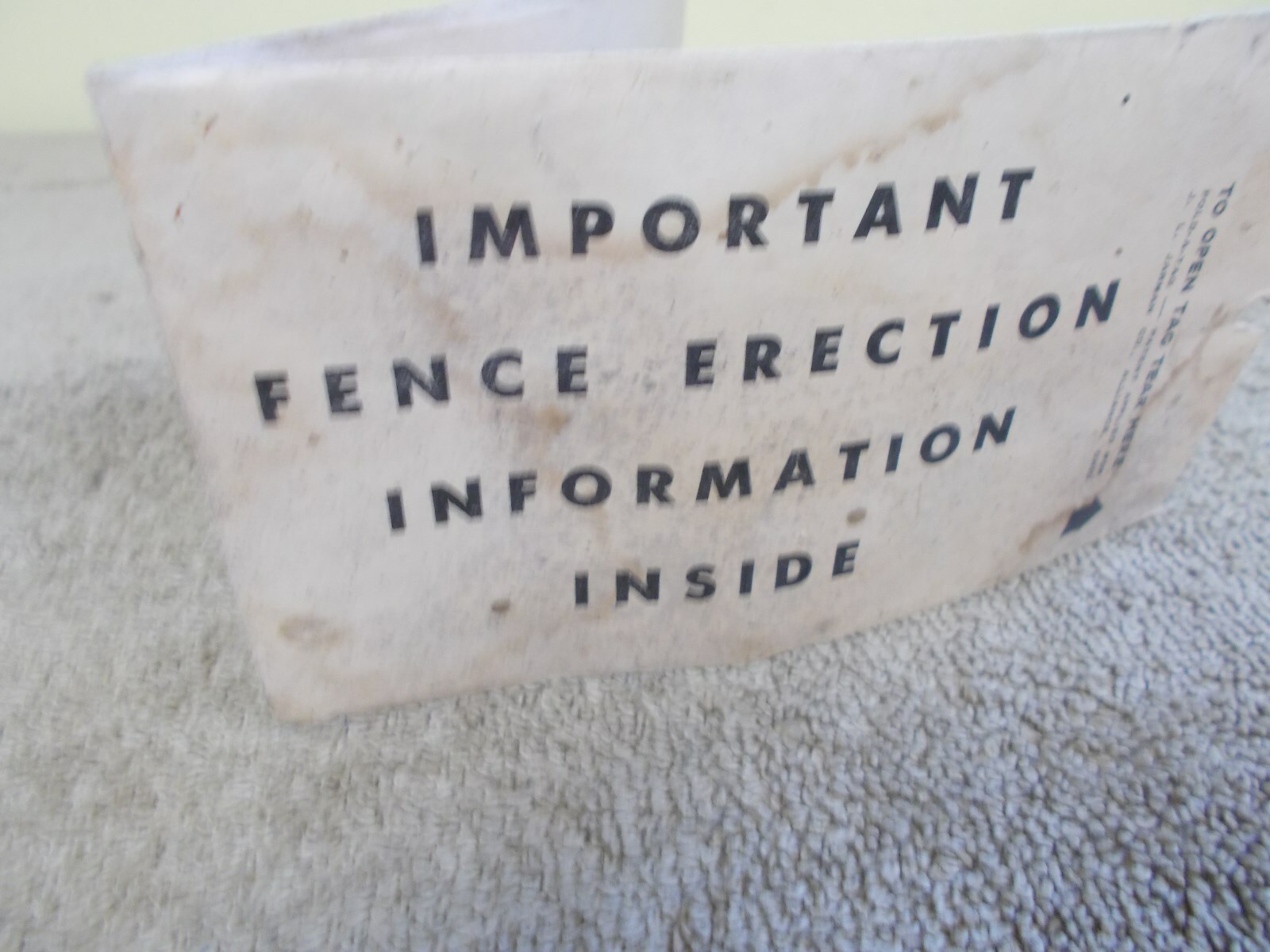 VINTAGE UNICO BARB WIRE FENCE SPOOL PAPER LABEL FARM ANIMALS ADVERTIZING SIGN