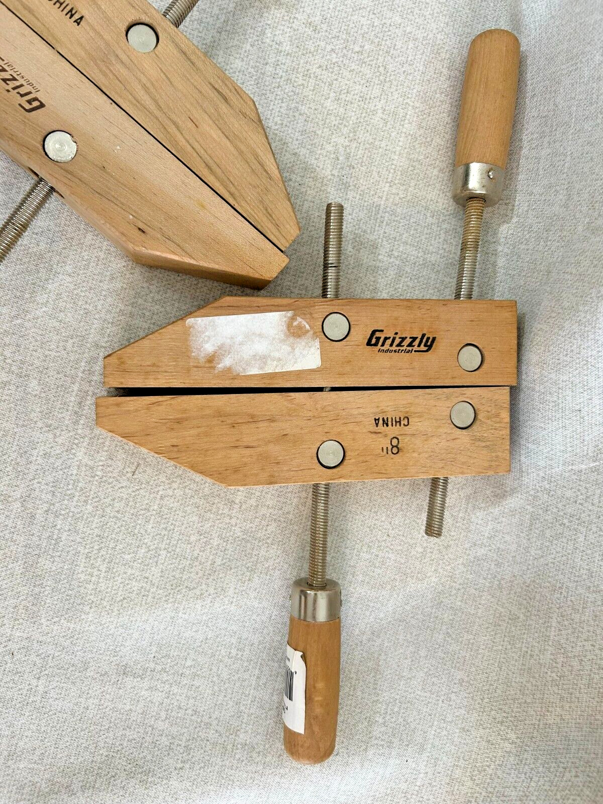 2 New Grizzly Wood 8″ Clamps