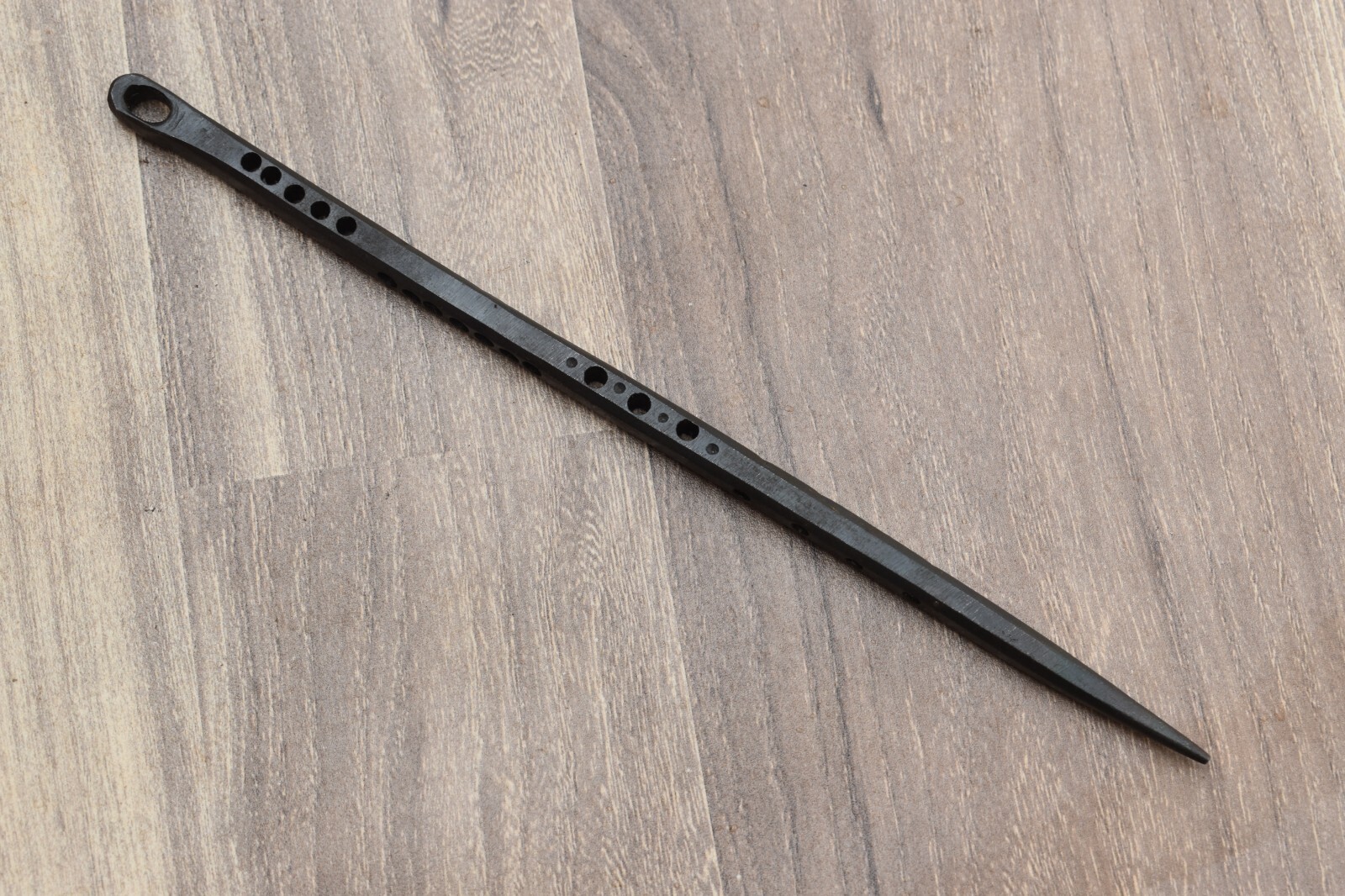 Vintage blacksmith hand forged iron spike fid spiral sailing boating tool 8.5″