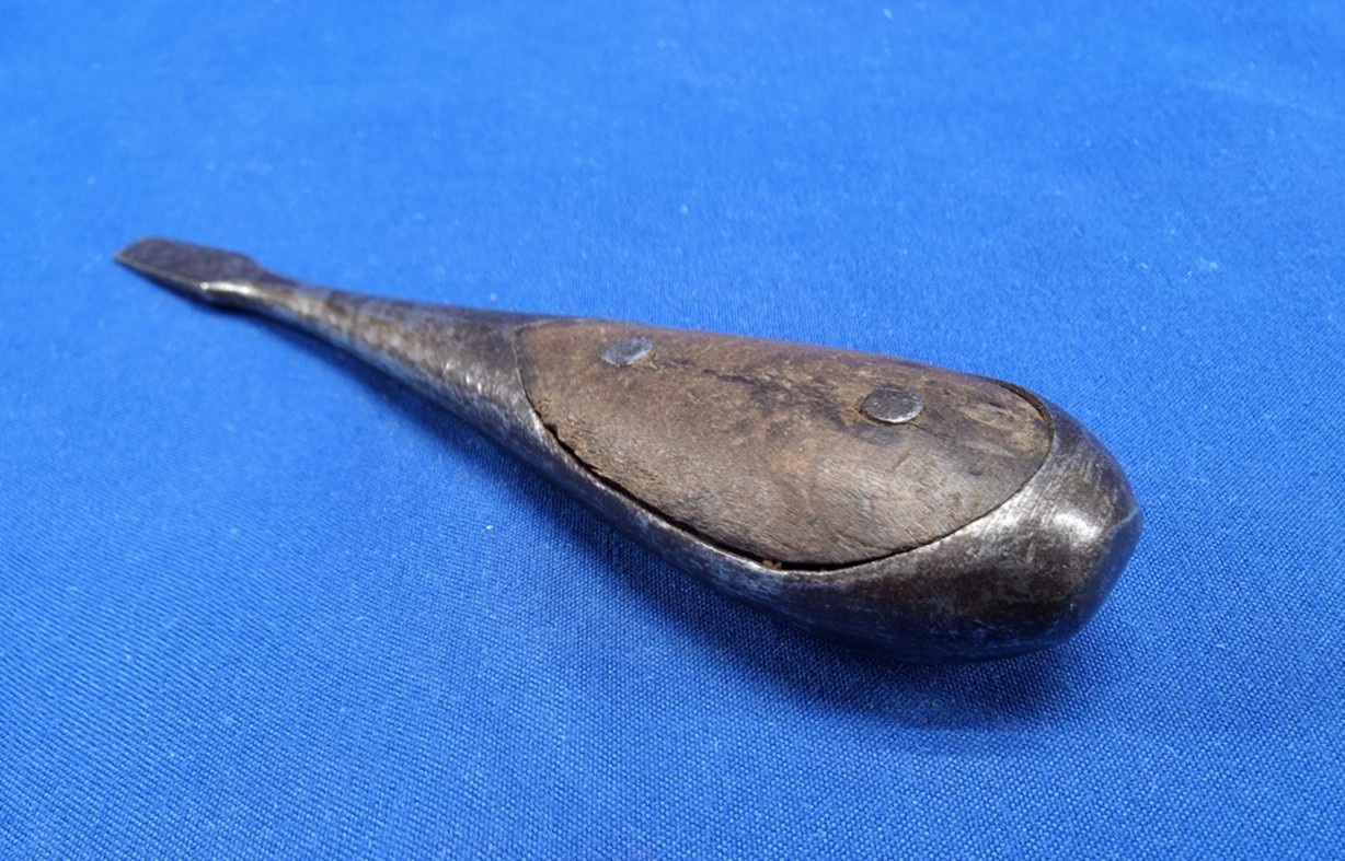 Vintage Perfect Handle Style 4″ Screwdriver