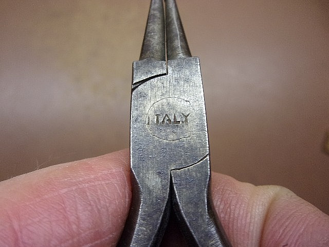 Vintage Unbranded Round Nose Snap Ring Pliers Just 4″ Long Made in Italy Clean!