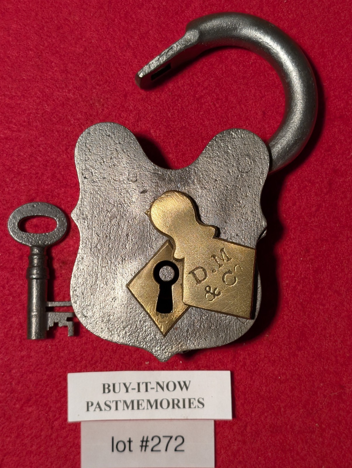 4 1/2″ 1860s CIVIL WAR “D.M.” IRON PADLOCK w/ KEY, VINTAGE ANTIQUE LOCK LOT #272