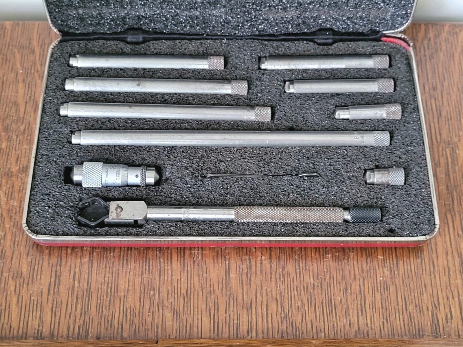 Vintage L. S. Starrett No.823B Tubular Inside Micrometer Set 1 1/2″- 12″ w/Case