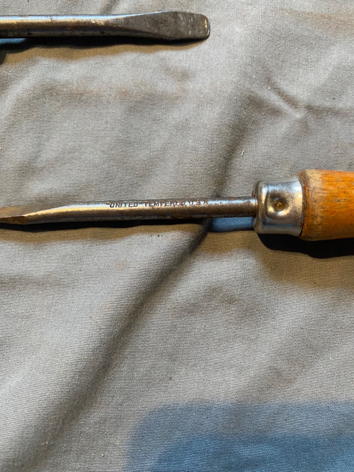 Vintage/Antique Wooden Handled Screwdrivers,most unbranded or brand is illegible