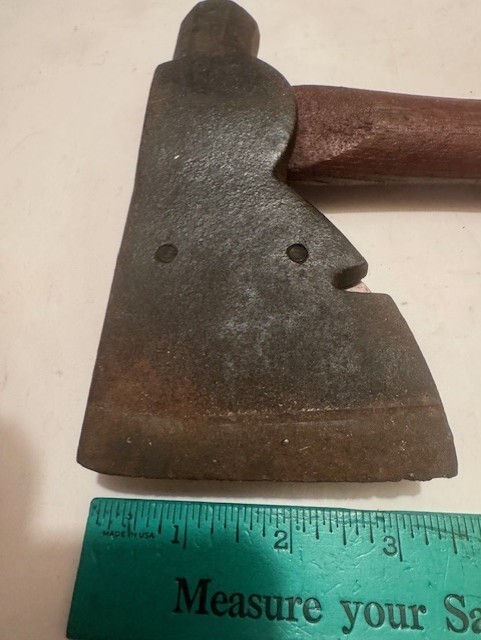 MADE USA – Vintage – RARE 2 LB (TOTAL WEIGHT) XX Hatchet WITH WOOD “CHOP STOP”