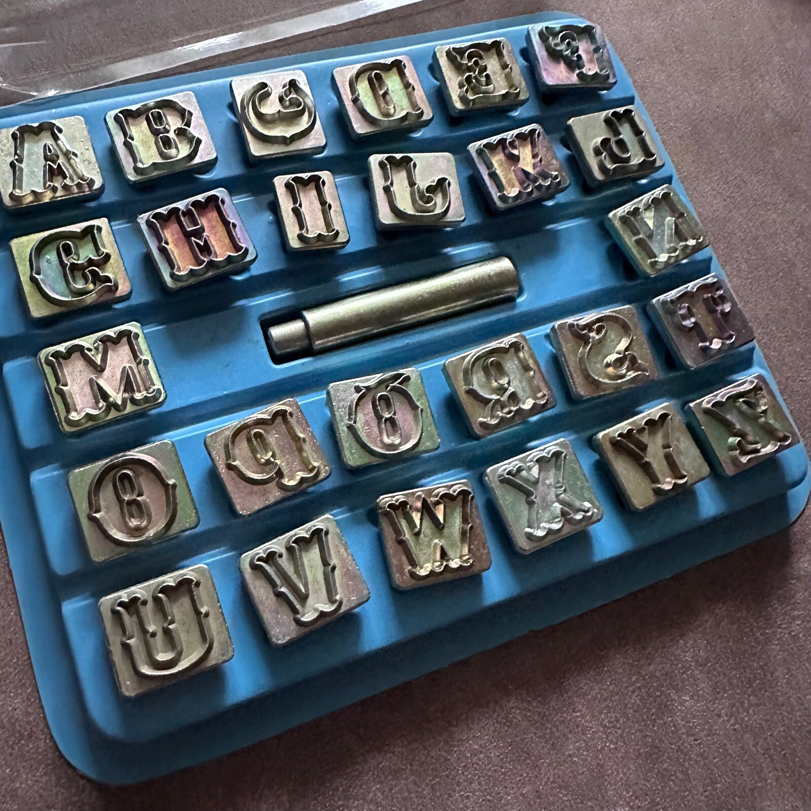 NOS VINTAGE 3/4″ CARFTOOL USA ALPHABET LEATHER STAMPS CRAFT PUNCHES SET #1979
