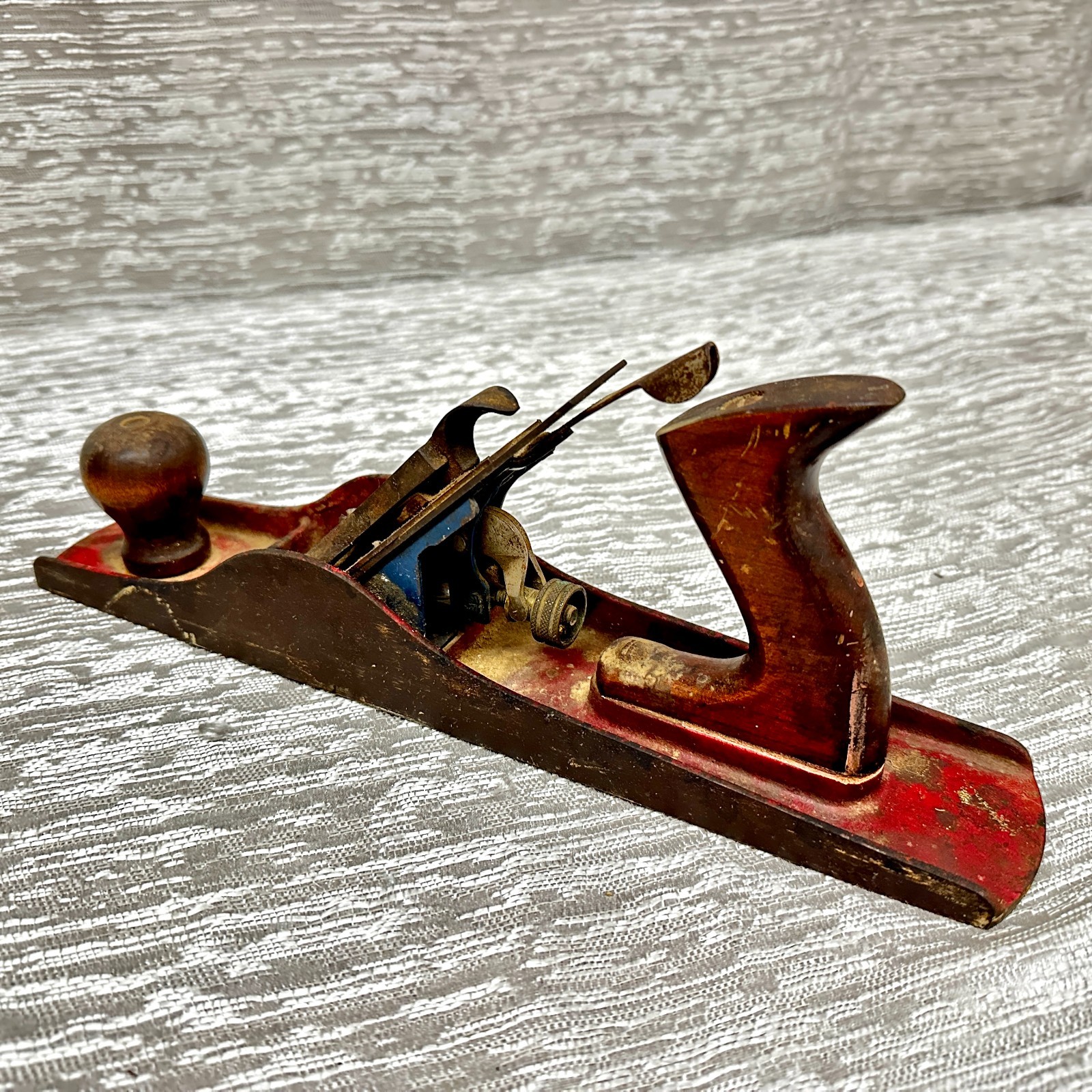 Vintage 1925 – 1940 Ben Hur 13 1/2 x 2 1/2 Inch Smooth Wood Bench Plane