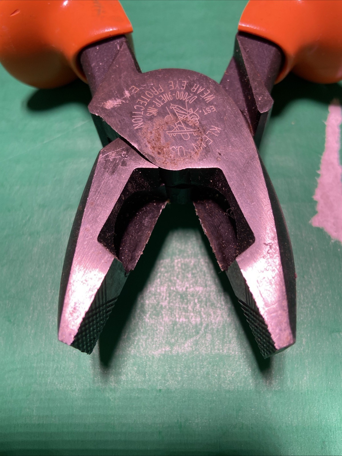 Klein 9 1/2” lineman’s pliers 1000 volts D2000-9NETP- INS used