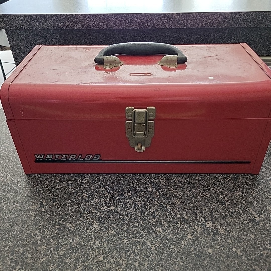 VINTAGE 16″ Waterloo Industries Inc.