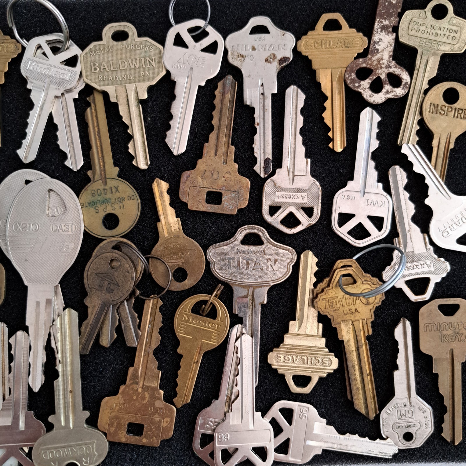 Large Lot Of 65 Vintage Keys Various Makers Key Lot