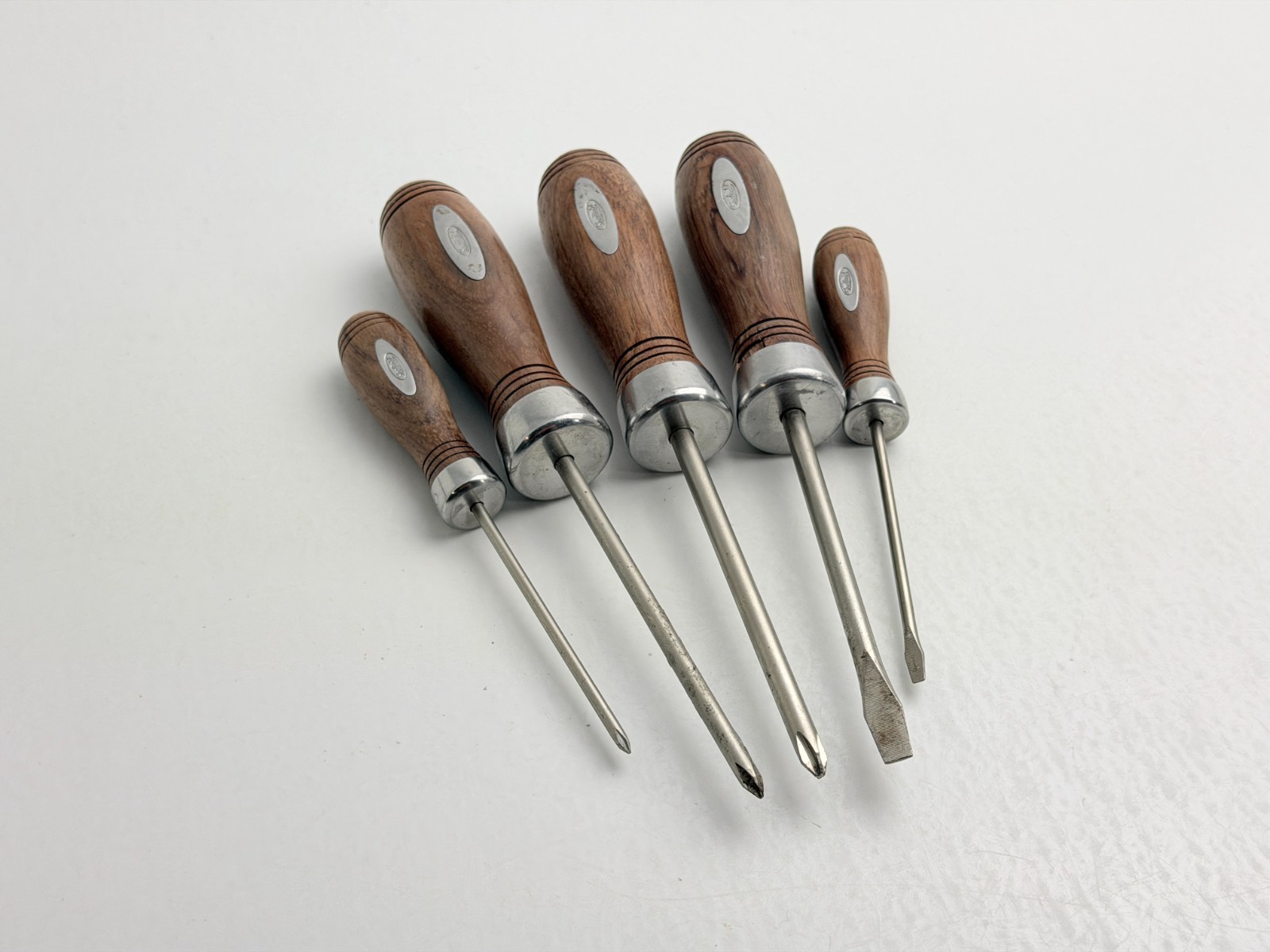 Vintage Sheffield Wood Handle Screwdriver Set 5pc Phillips & Flathead Tools