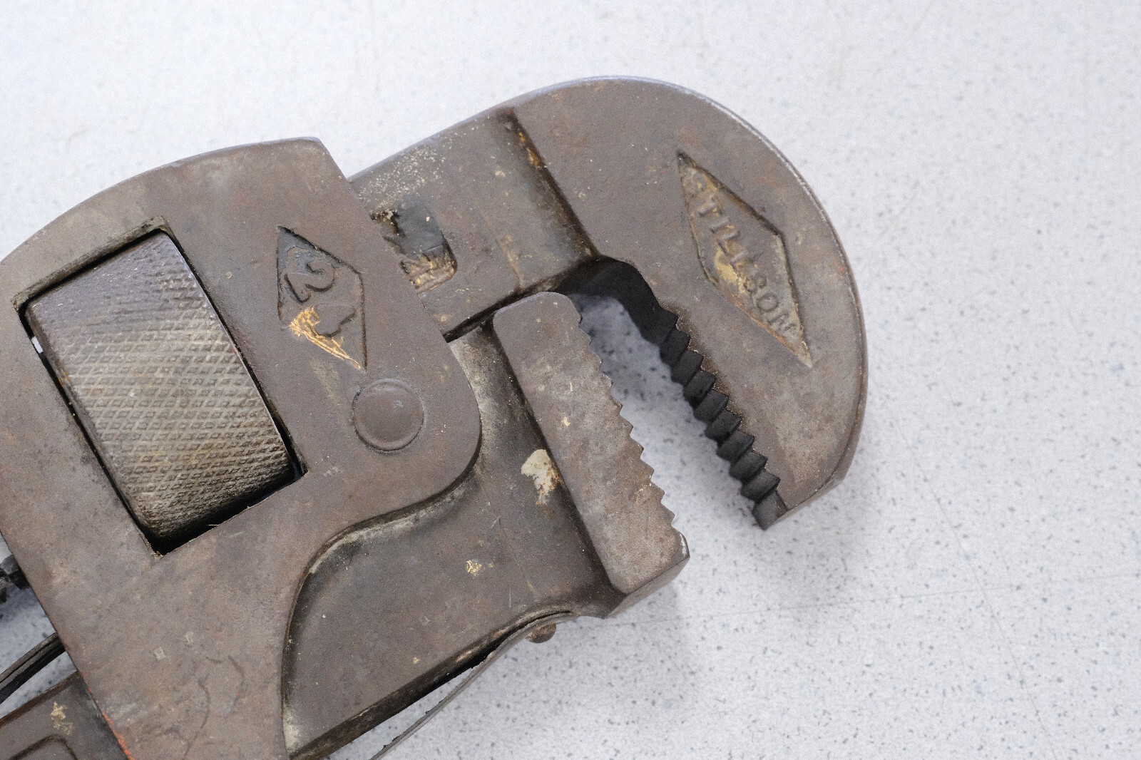 Vintage Walworth Mfg Co 24” Stillson Pipe Wrench Boston USA 3” Opening NICE!