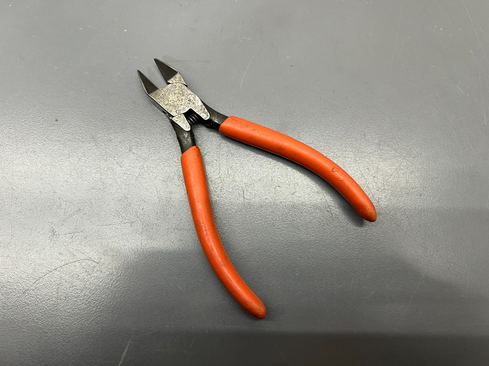 (o) SNAP ON TOOLS E710 5″ SPRUNG PRECISION SIDE CUTTING PLIERS – MADE IN USA