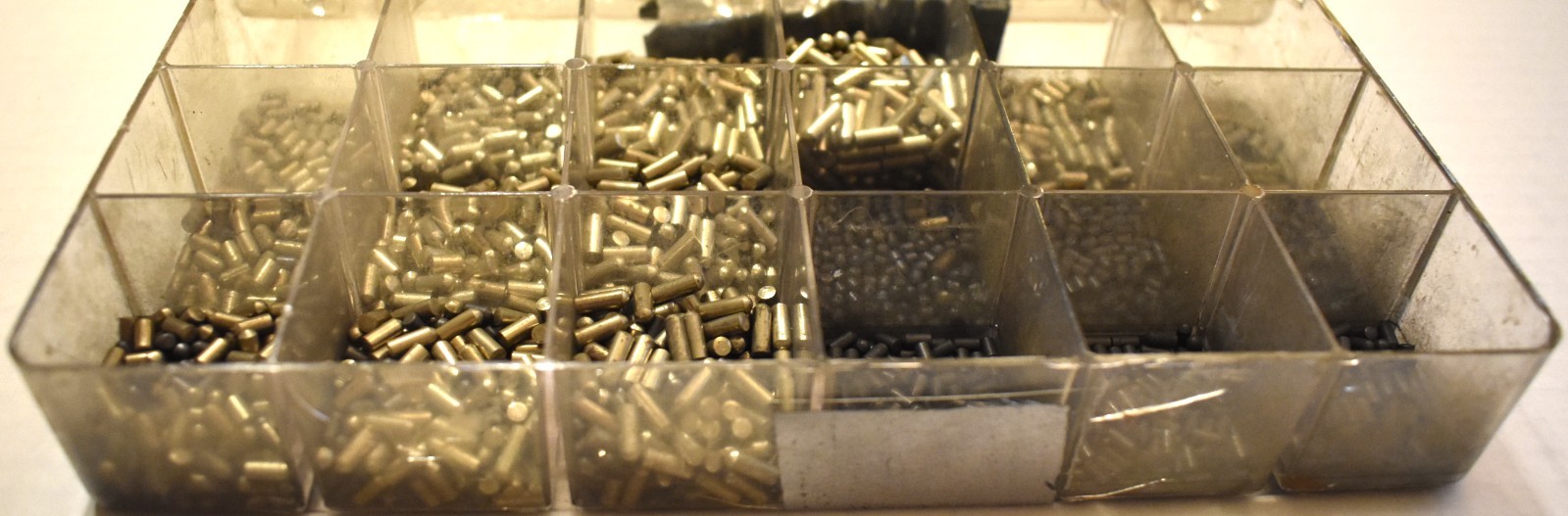 LARGE LOT OF VINTAGE CYLINDER LOCK PINS VARIOUS SIZES UNKNOWN MANUFACTURER
