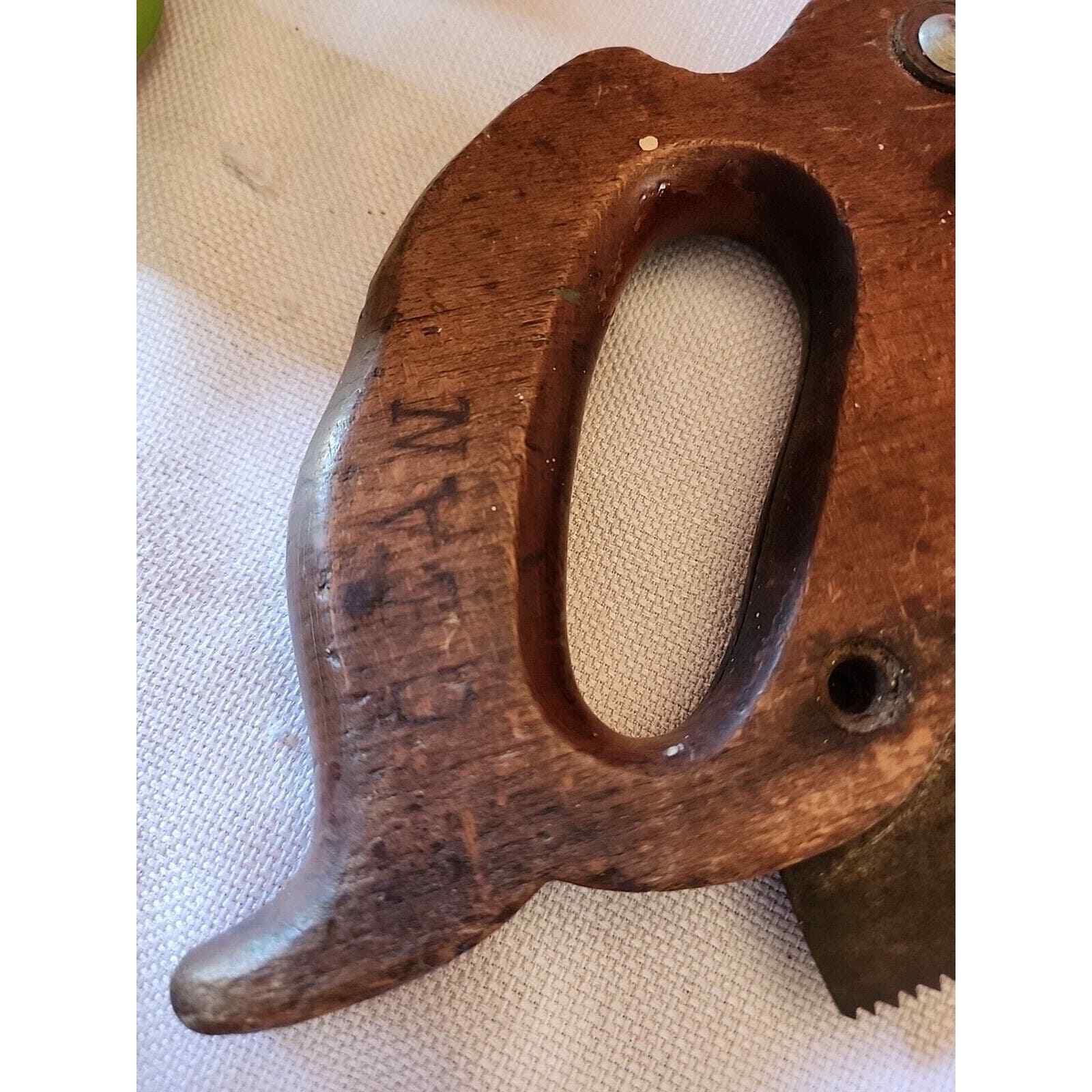 Vintage Distressed Warranted Superior hand saw 26″ keystone Lodge Rustic Decor