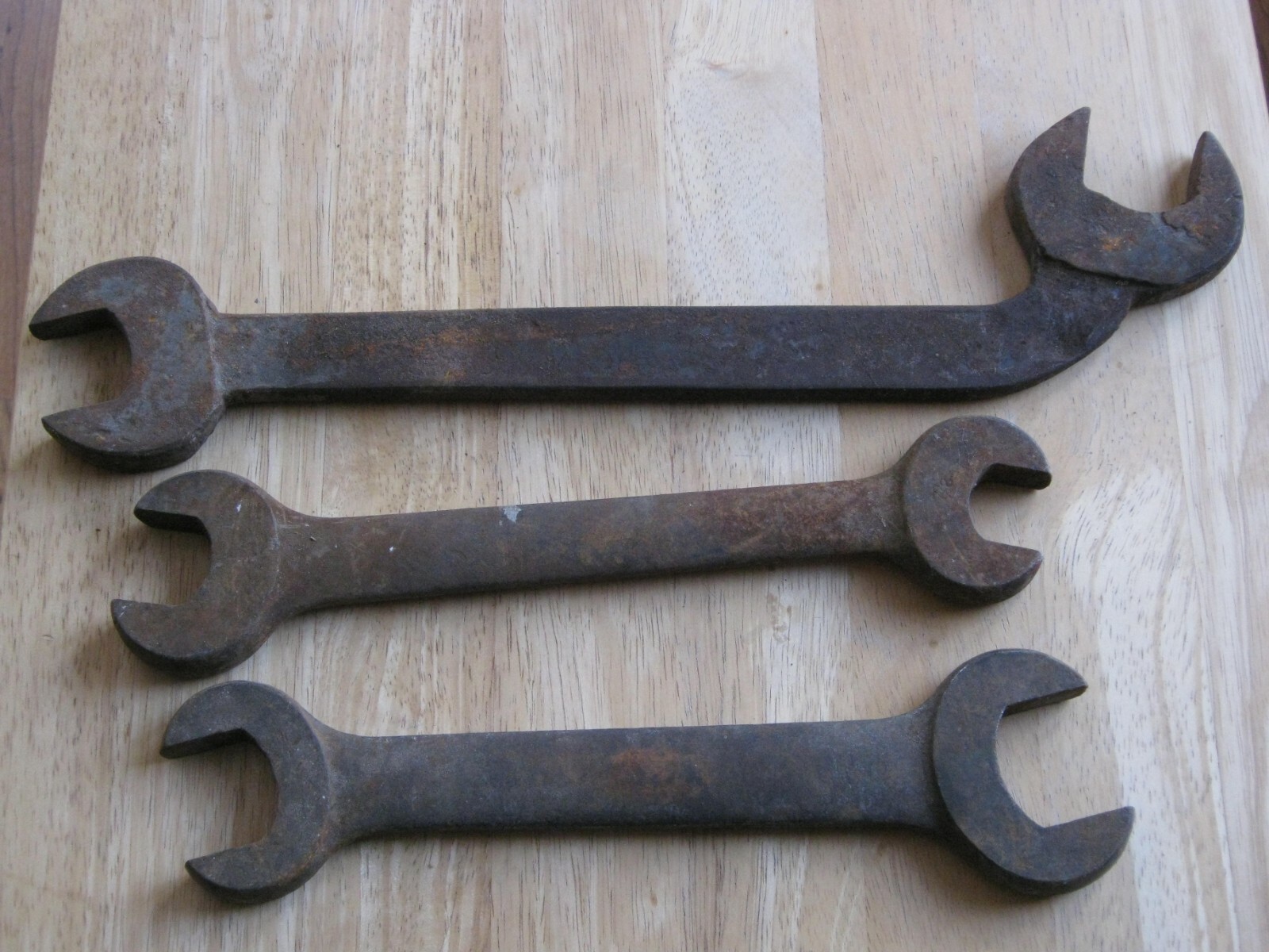 VINTAGE SET OF 3 LARGE TRUCK, TRACTOR OR FARM EQUIPMENT WRENCHES.