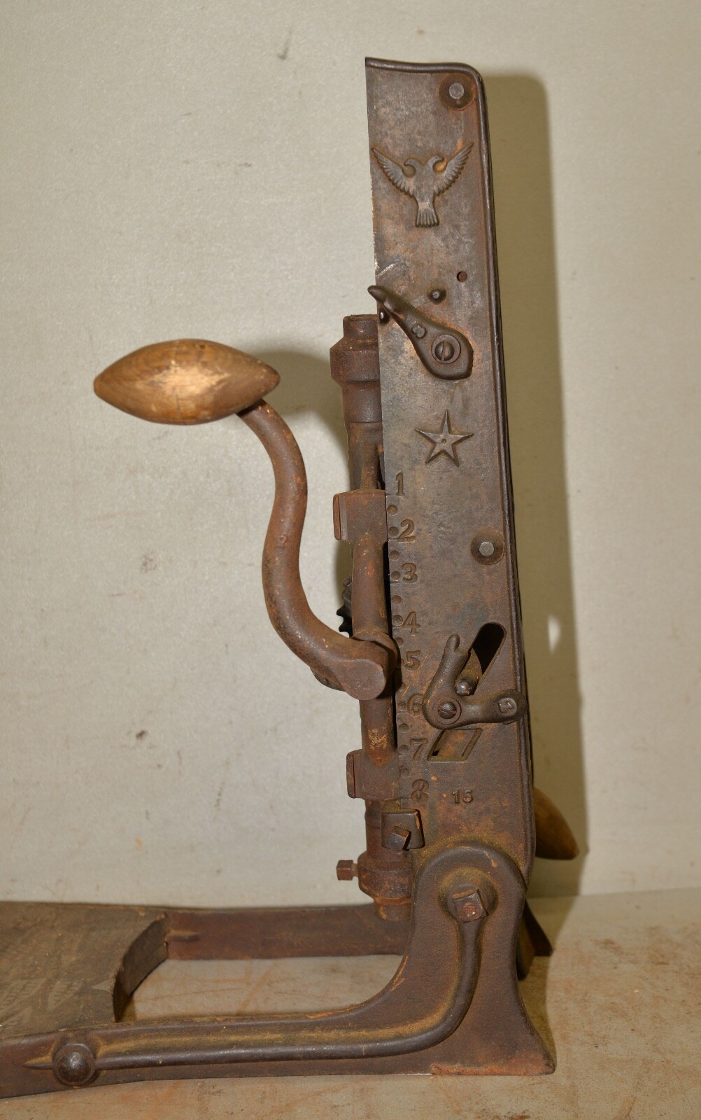 Antique Buckeye The Boss barn beam post drill press boring machine early tool B3