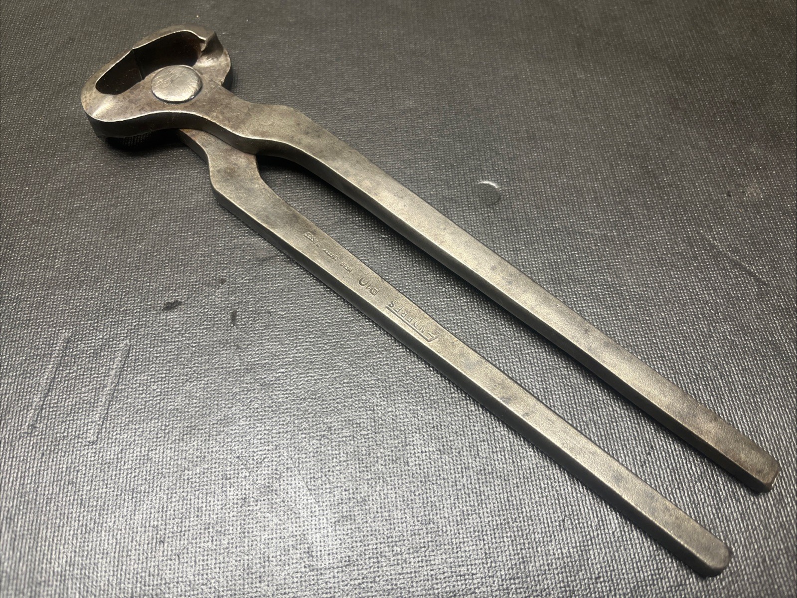 VTG Enderes Blacksmith/Farrier Pliers | End/Hoof Nippers Cutters | B10 10″