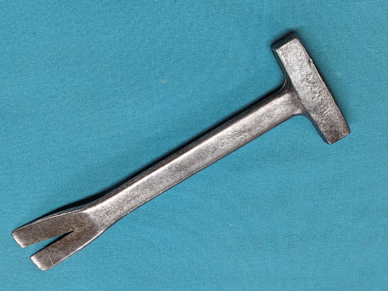Vintage Bridgeport Hardware No. 70 “NOX-TOX” Crate Hammer Pry Bar Multi-Tool 9″