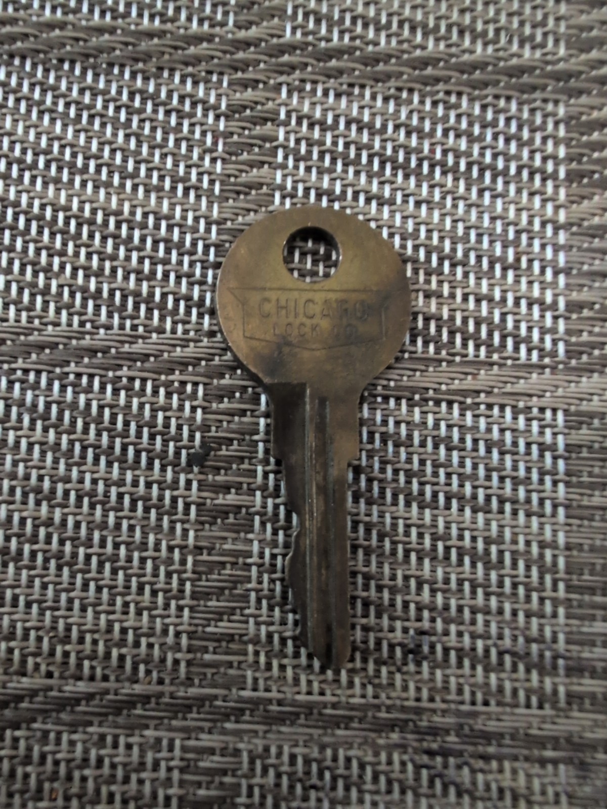 Chicago Lock Key FR324