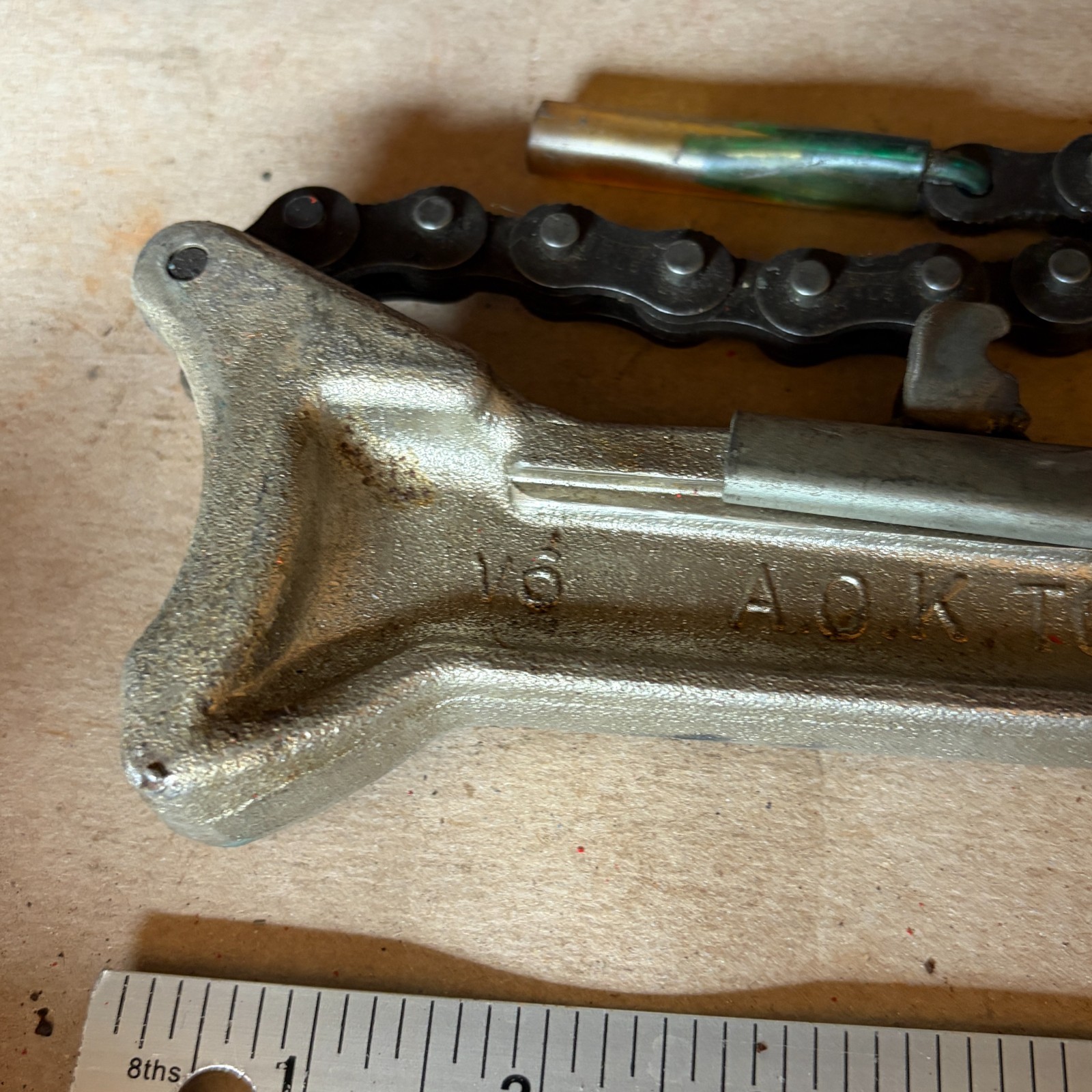 A. O.K. Alda Tool Corp CHAIN / PIPE Oil WRENCH 14