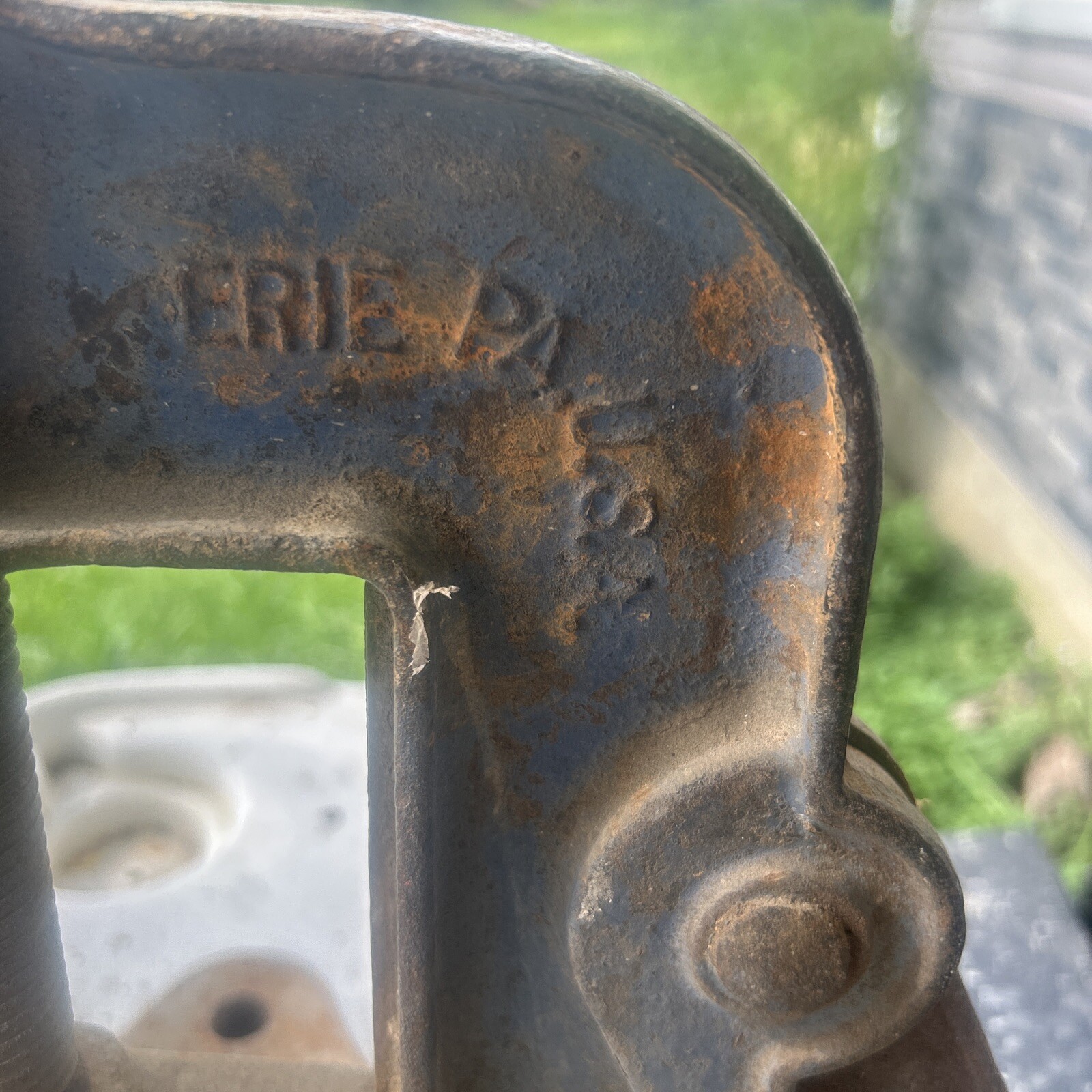 Reed Mfg. L1914 Erie Pa Co. No. 63 Pipe Clamp Bench Vise – Vintage – Red