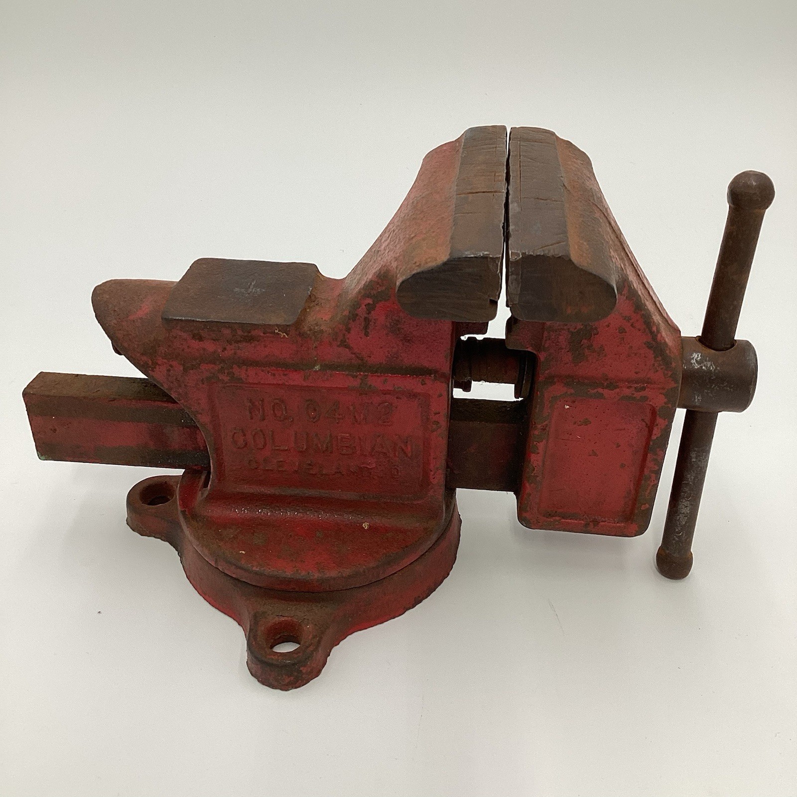 Columbian NO. 04M2 Cleveland Vice 4 inch Pre-Owned